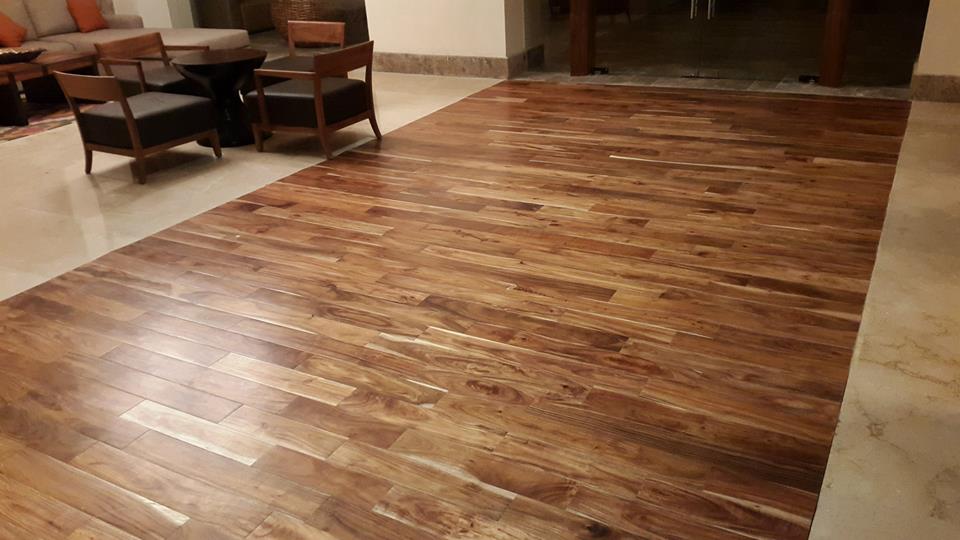 piso de madera de ingeniería