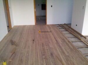 piso de madera instalado